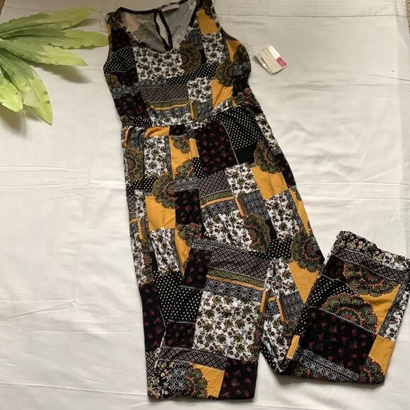 𝅺🌟nwt Bobbie Brooks Black/Multi Jumpsuit Romper⭐️ - Picture 1 of 7